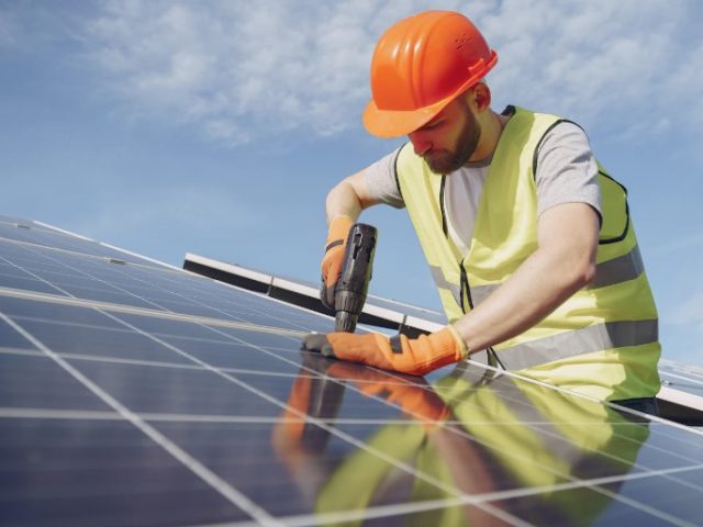 Goiás dobra número de sistemas fotovoltaicos instalados no primeiro semestre de 2022